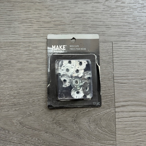 Wick Clips - Picture 1 of 3